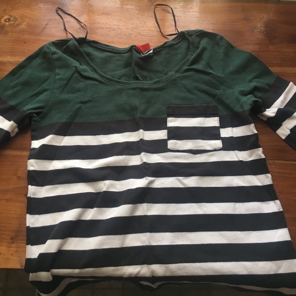 Three quarter sleeve shirt